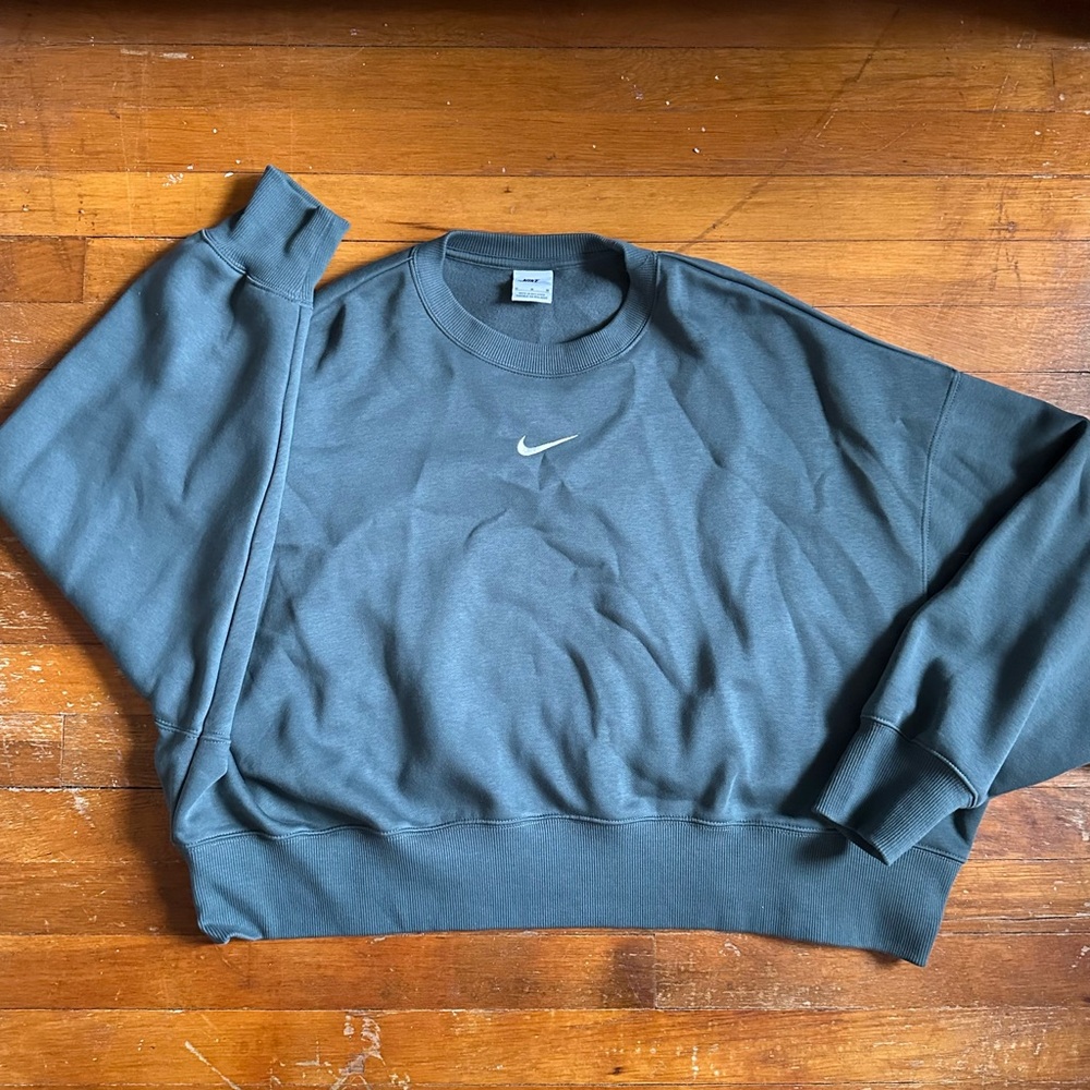 Nike phoenix crewneck sweatshirt